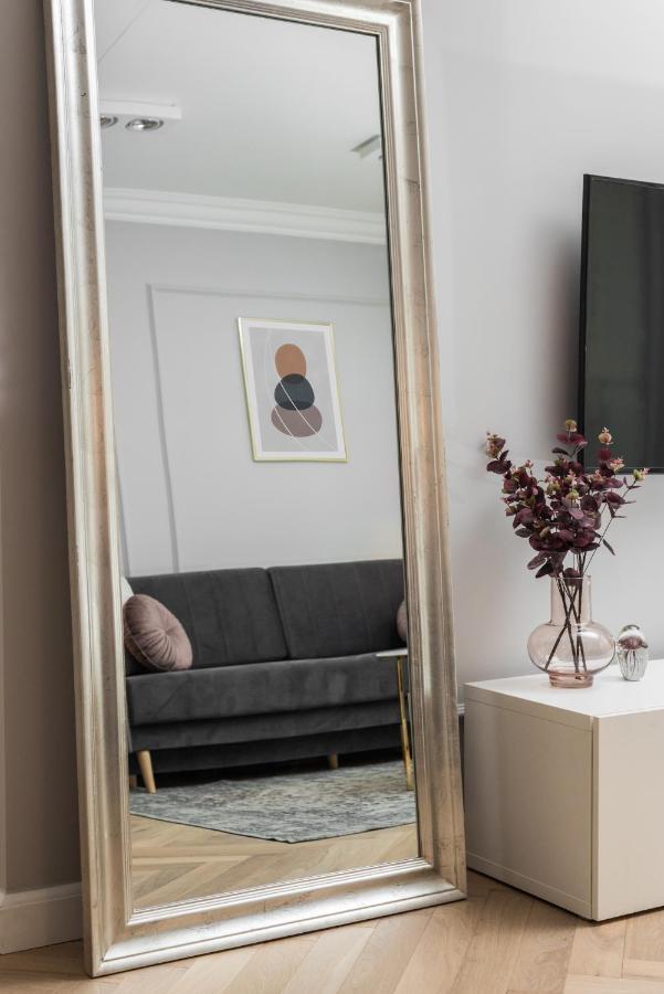 Wielopole17 Miro Apartment With Ac Krakkó Kültér fotó